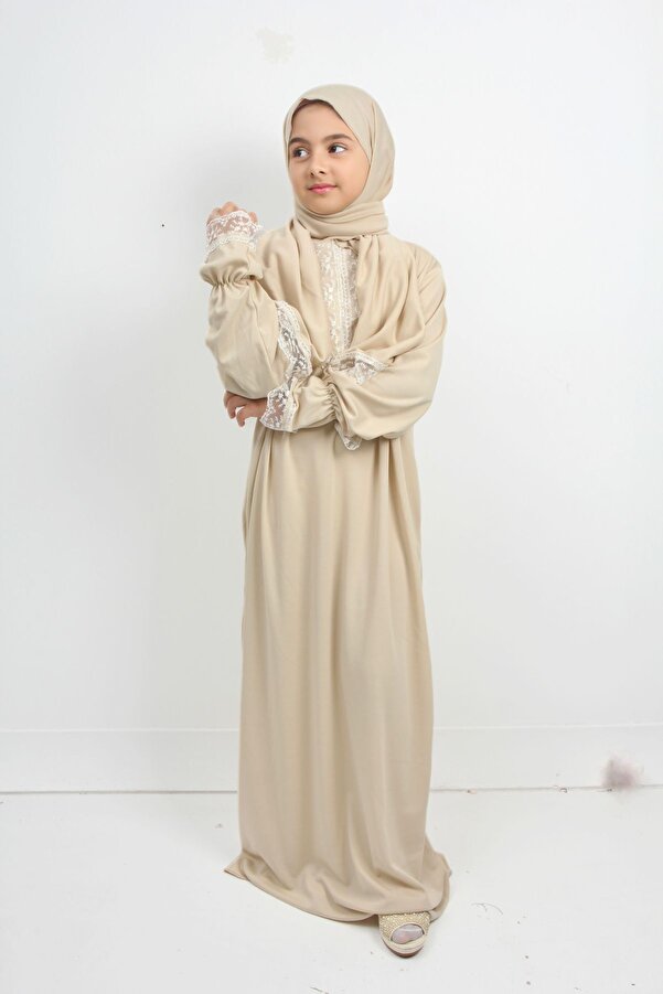 Krem Dantelli Kız Çocuk Namaz Elbisesi