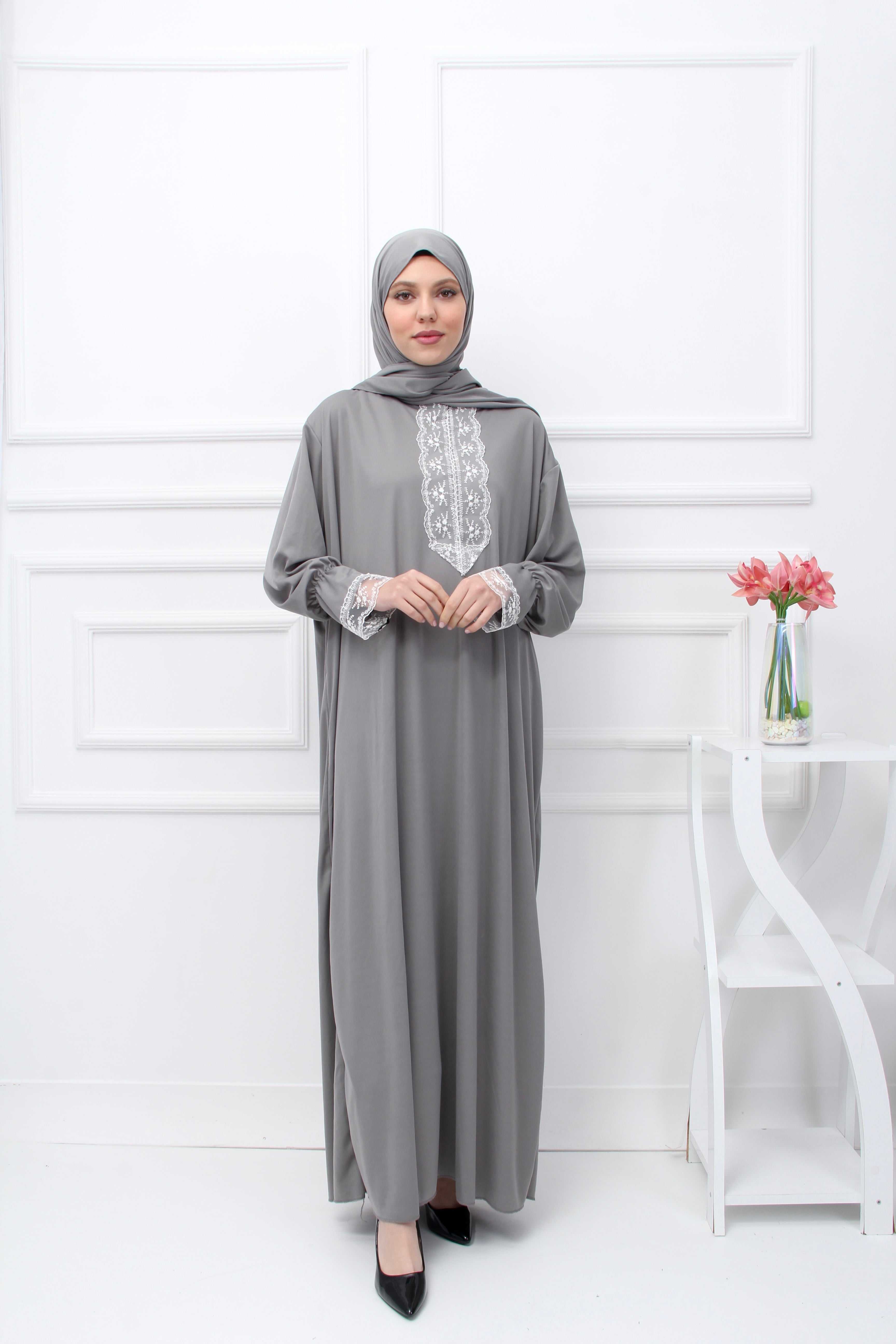 Gri Premium Dantelli Namaz Elbisesi