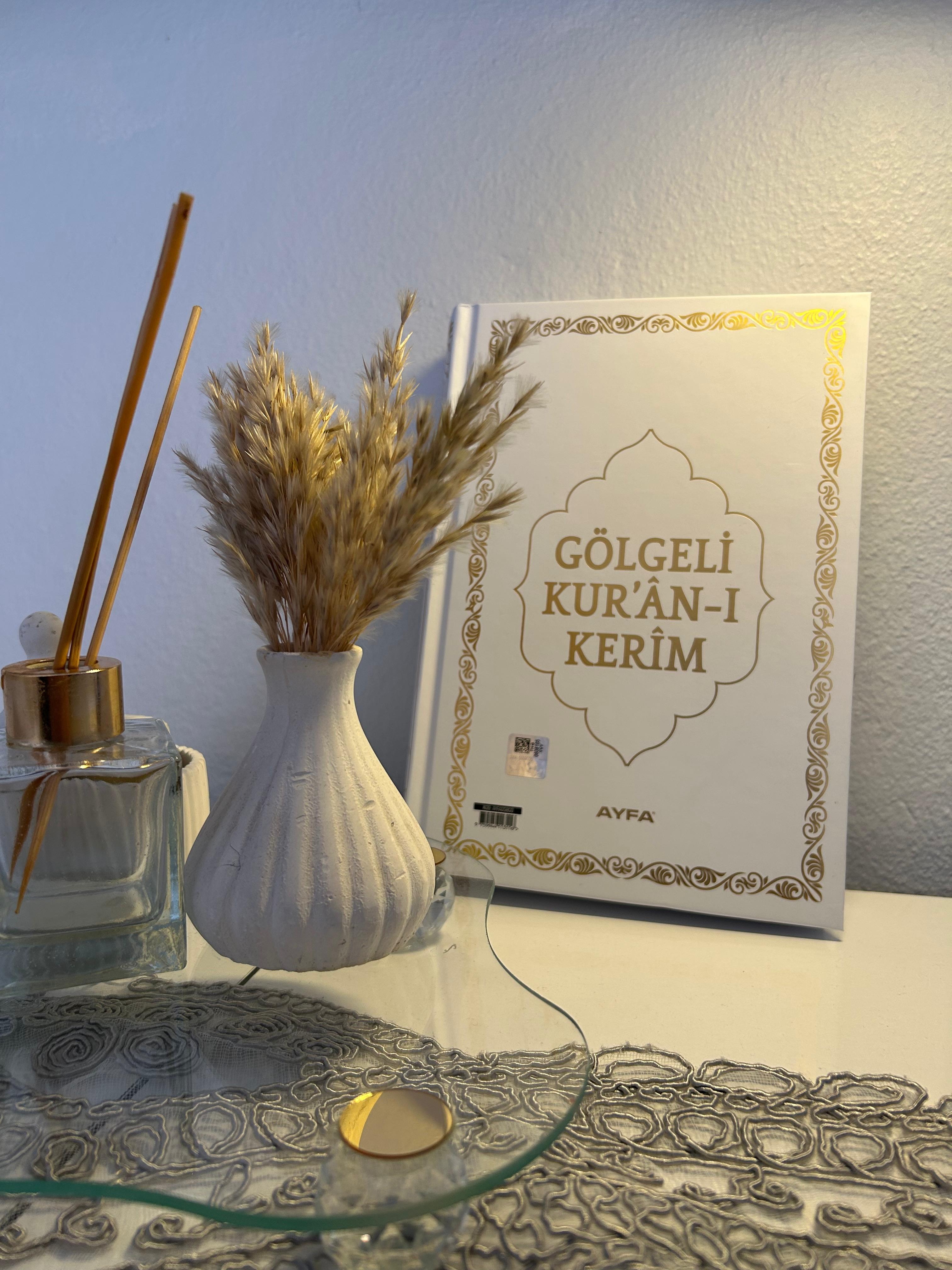 Gölgeli Kur’an-ı Kerim – Yeni Başlayanlar ve Hafızlık İçin Kolay Okuma